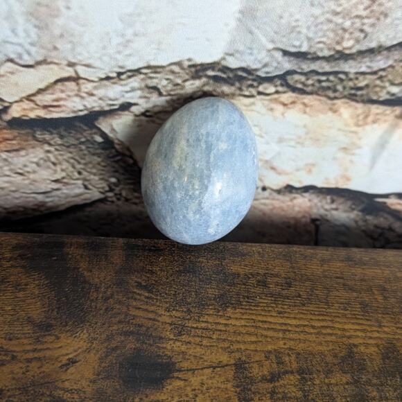 Powder blue celestite egg crystal robin egg natural decoration bird witch - Picture 1 of 4
